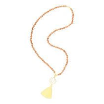 Kurze Mala Kette Solarplexus Chakra mit Sandelholz Perlen und Citrin Edelsteinen. 70 cm.